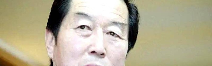 S15英雄联盟投注网站-体坛丑闻！马俊仁，逼队员集体摘阑尾，亲自给女队员使用禁药！|成绩|马家军|训练|姑娘_新浪体育_新浪新闻