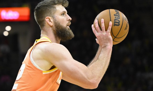 LOL电竞竞猜入口-骑士主场迎战活塞 迪恩·韦德&amp;米切尔&amp;斯特鲁斯缺席比赛