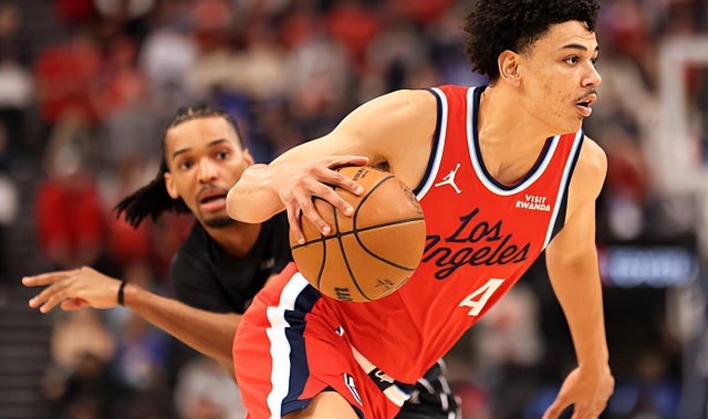 LOL电竞竞猜入口-表现确实不算糟糕，但快船锋线新秀显然还能够做得更好一些？