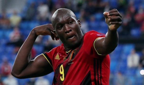 英雄联盟S15投注官网-【人物】以爱神之名秉爱神之箭 卢卡库射落北极熊